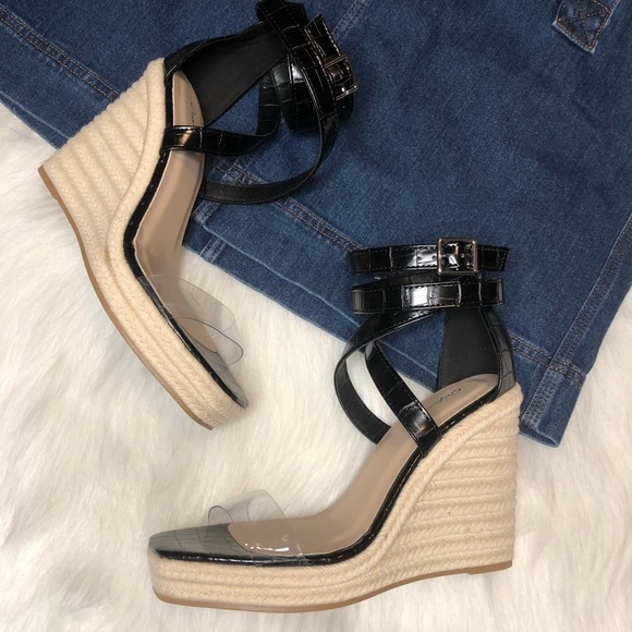 Clear and back wedges! Beautiful and comfortable for long wear. - Picture 7 of 7